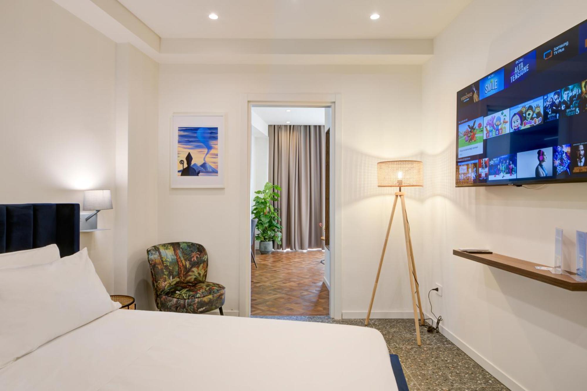 Well Suites - Piazza Dei Martiri ナポリ エクステリア 写真