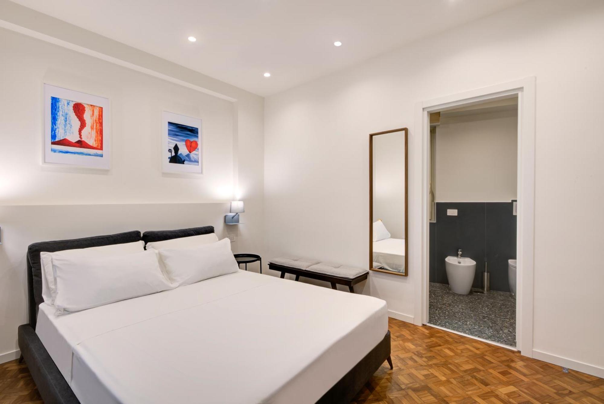 Well Suites - Piazza Dei Martiri ナポリ エクステリア 写真