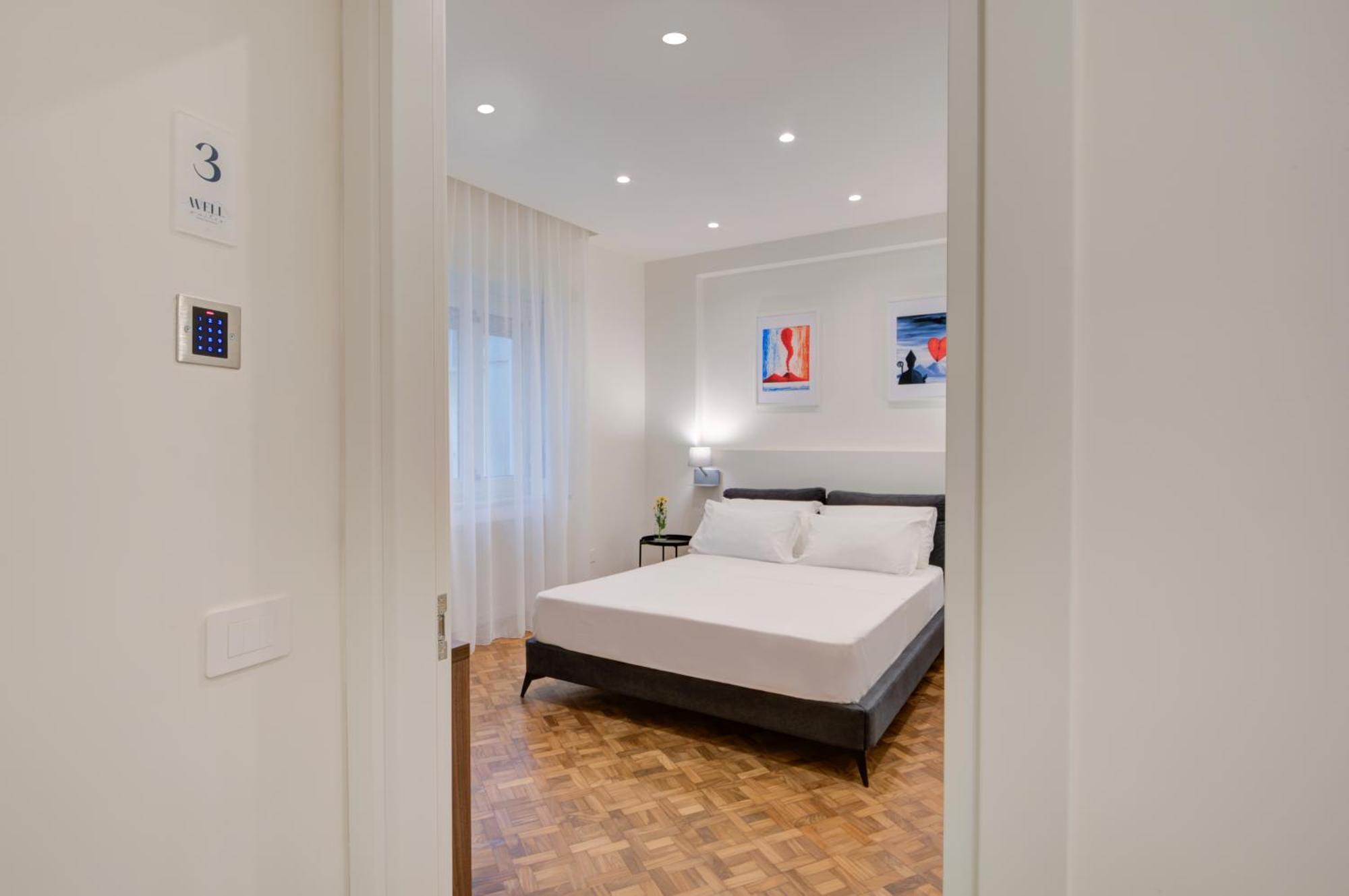 Well Suites - Piazza Dei Martiri ナポリ エクステリア 写真