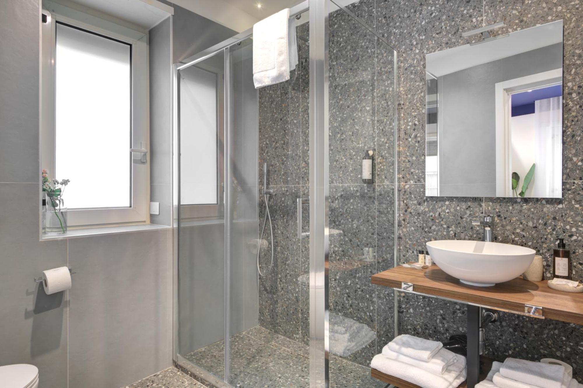 Well Suites - Piazza Dei Martiri ナポリ エクステリア 写真