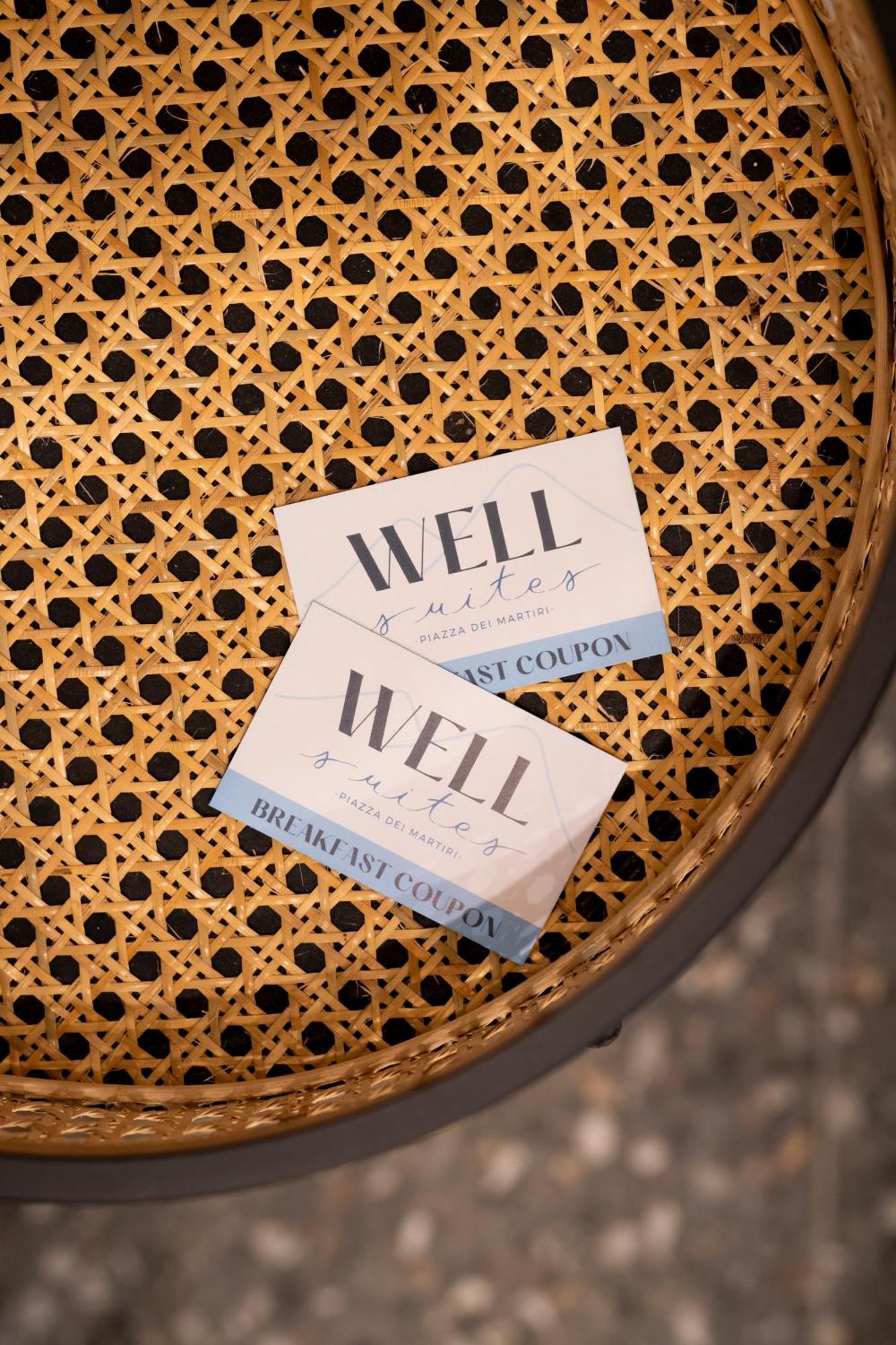 Well Suites - Piazza Dei Martiri ナポリ エクステリア 写真